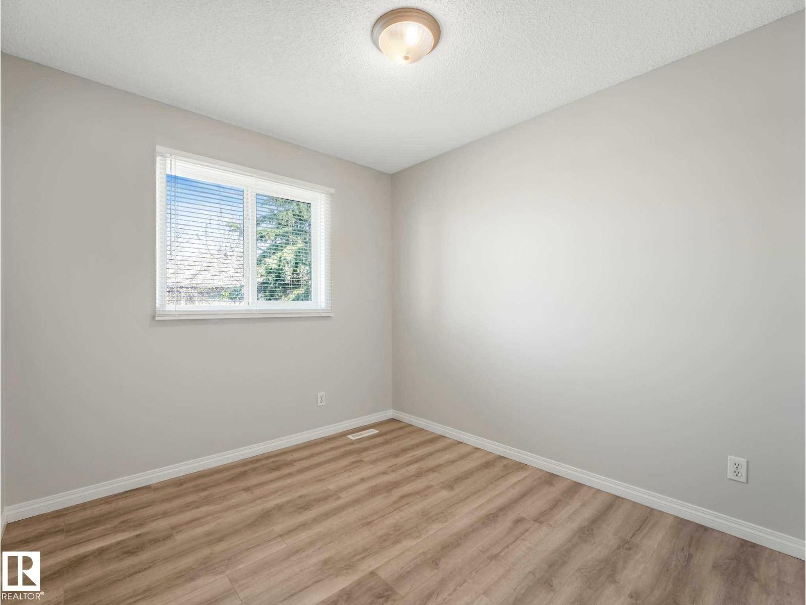 #17 15128 22 ST NW, Edmonton