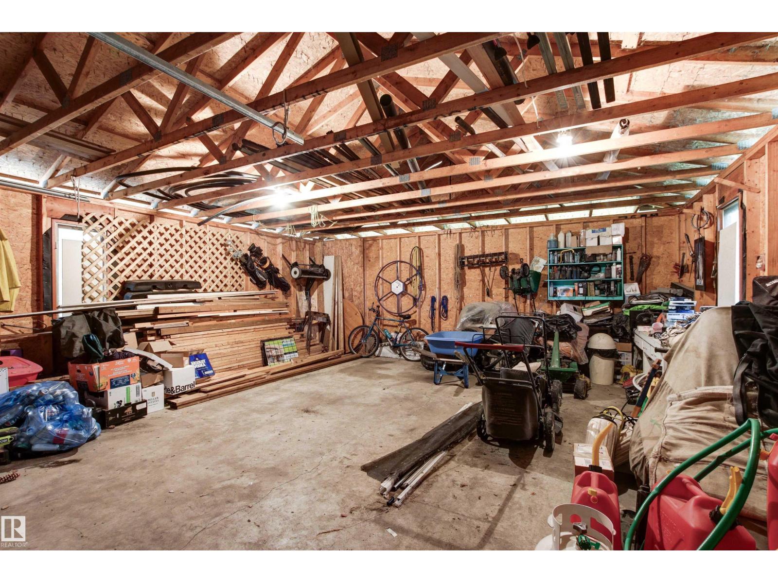 181 1 AV N, Rural Parkland County