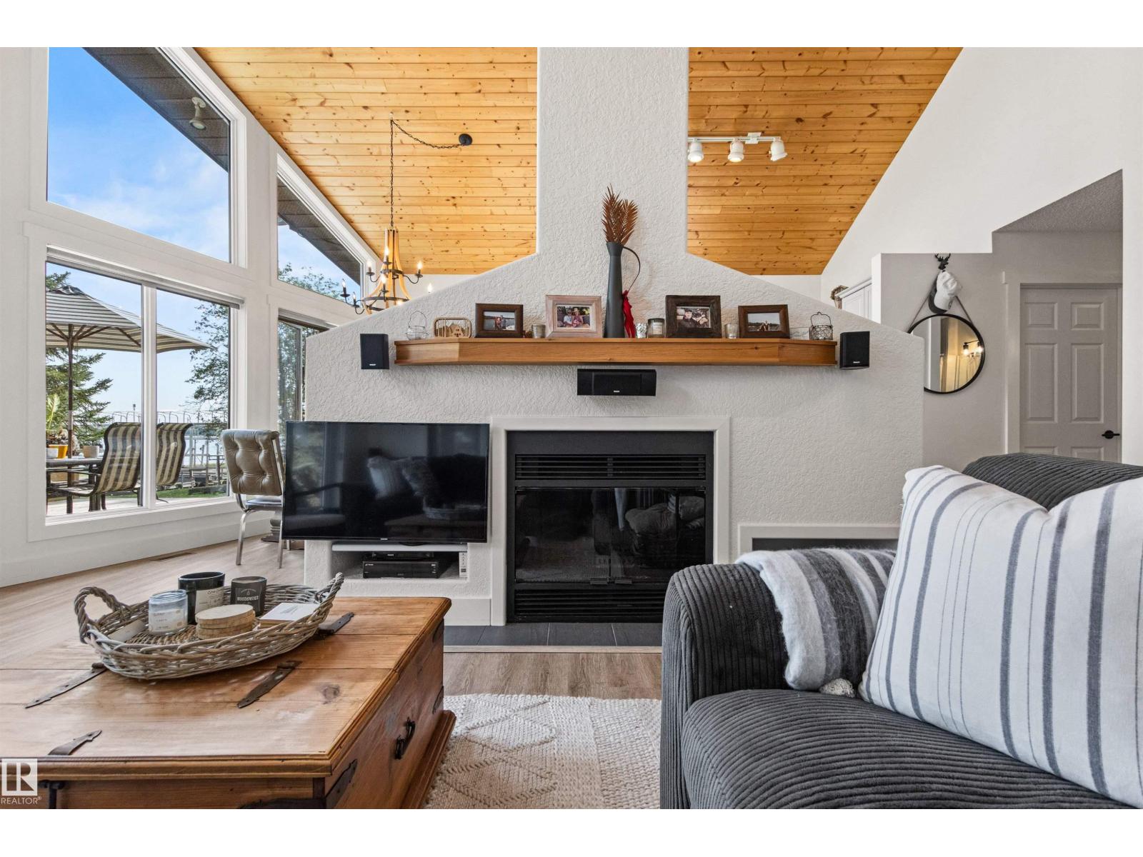 181 1 AV N, Rural Parkland County