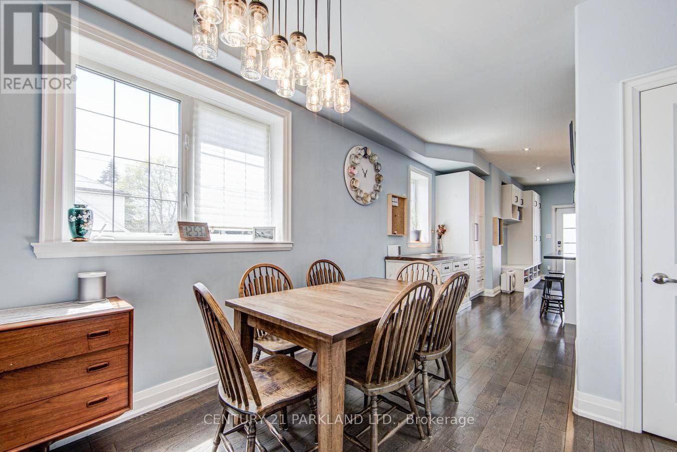 118 GLEBEMOUNT AVENUE - 10