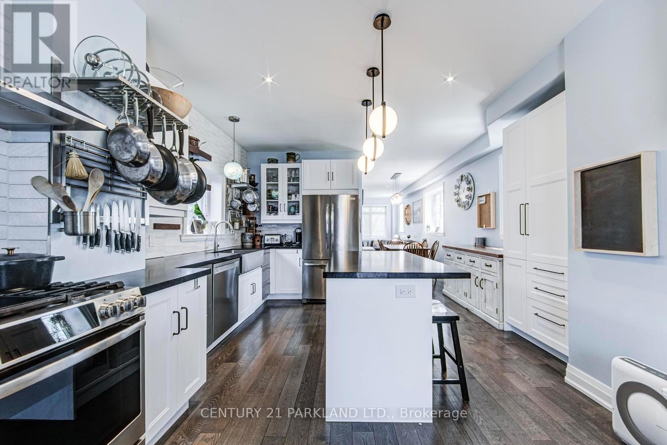 118 GLEBEMOUNT AVENUE - 18