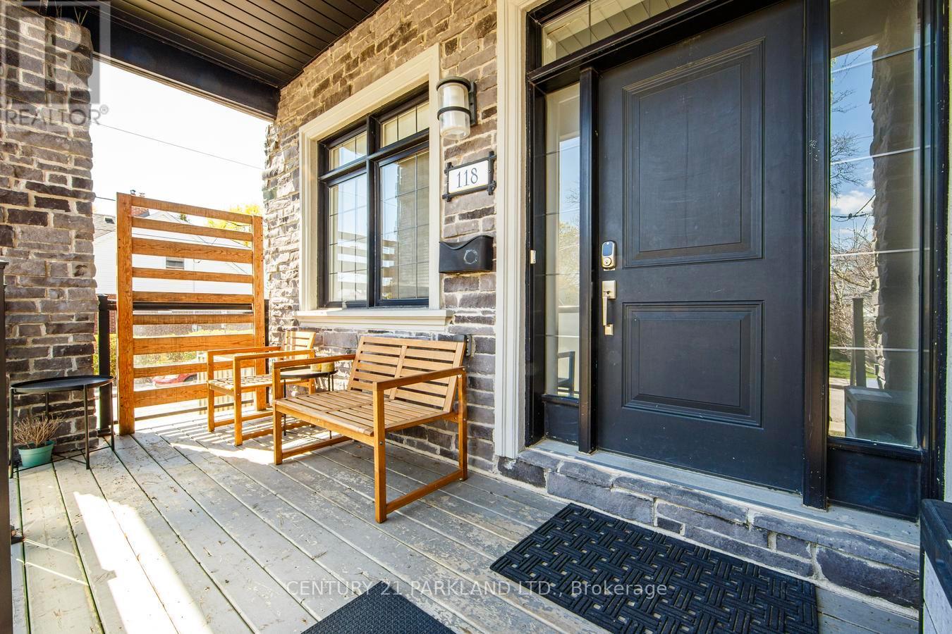 118 GLEBEMOUNT AVENUE - 2