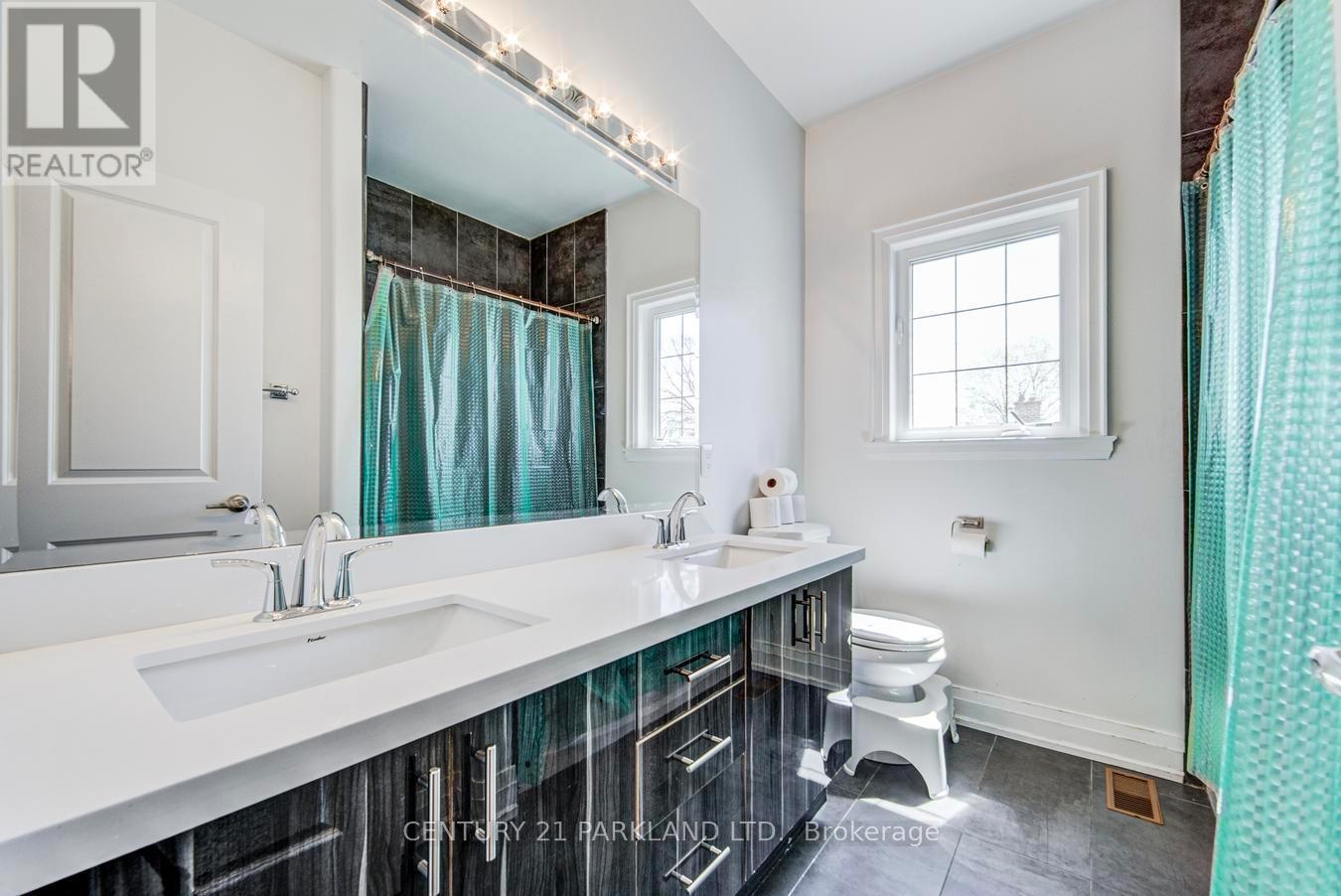 118 GLEBEMOUNT AVENUE - 34