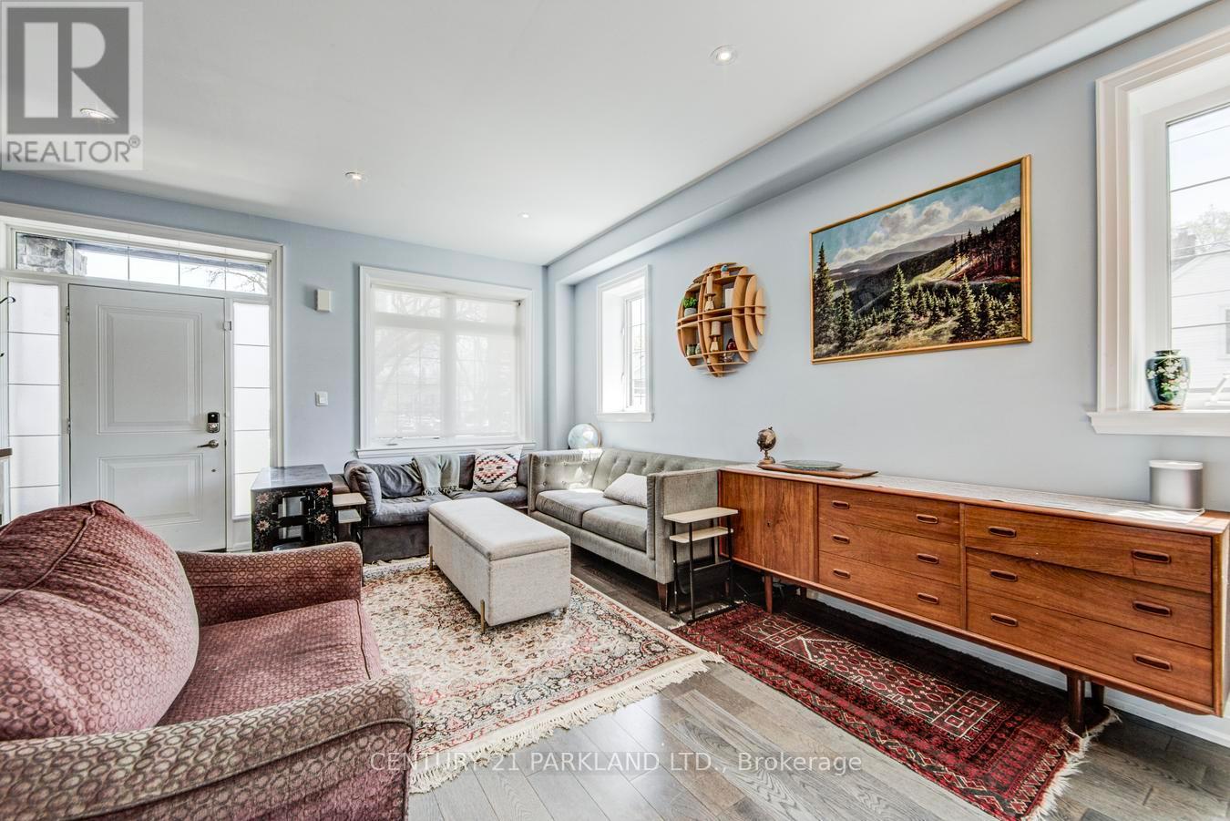 118 GLEBEMOUNT AVENUE - 6