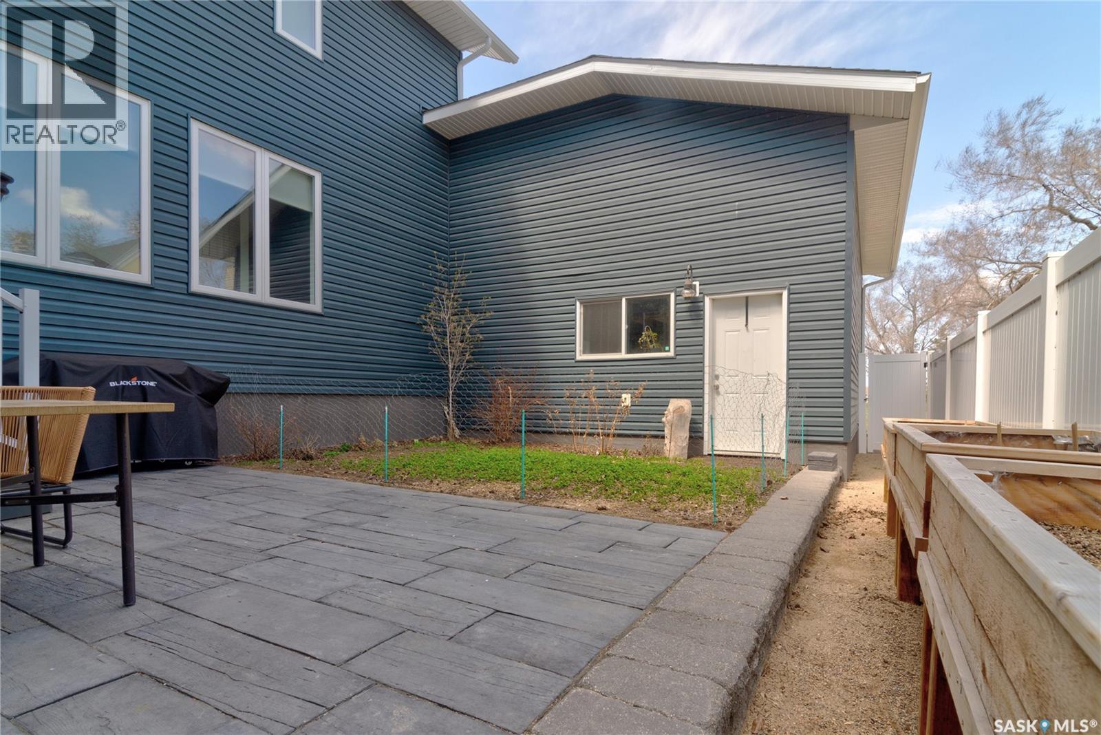 6224 8th AVENUE - 50