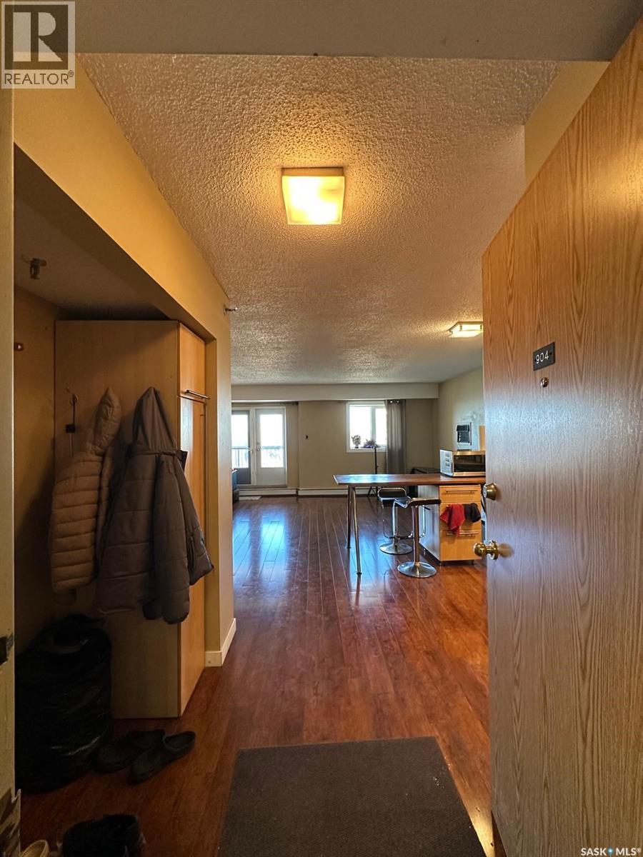 #904 405 5th AVENUE N - 11