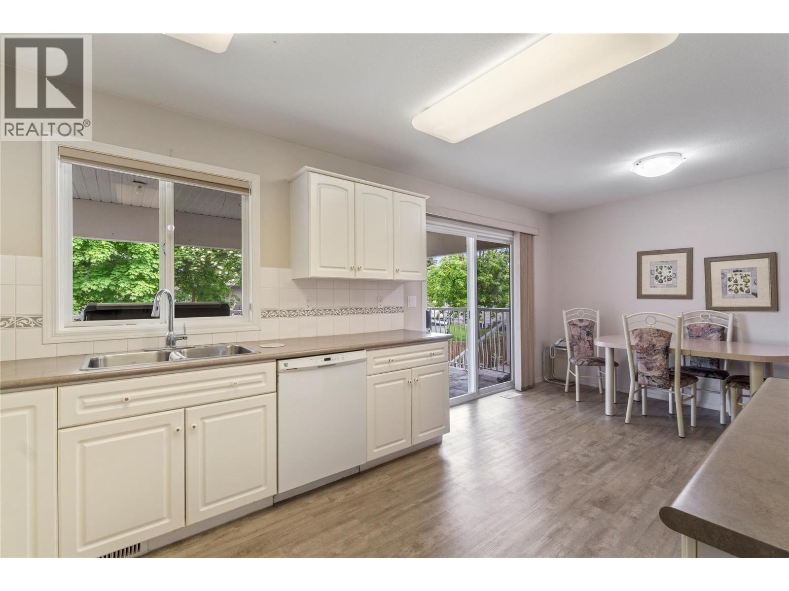 1581 16 Avenue Southeast, Salmon Arm