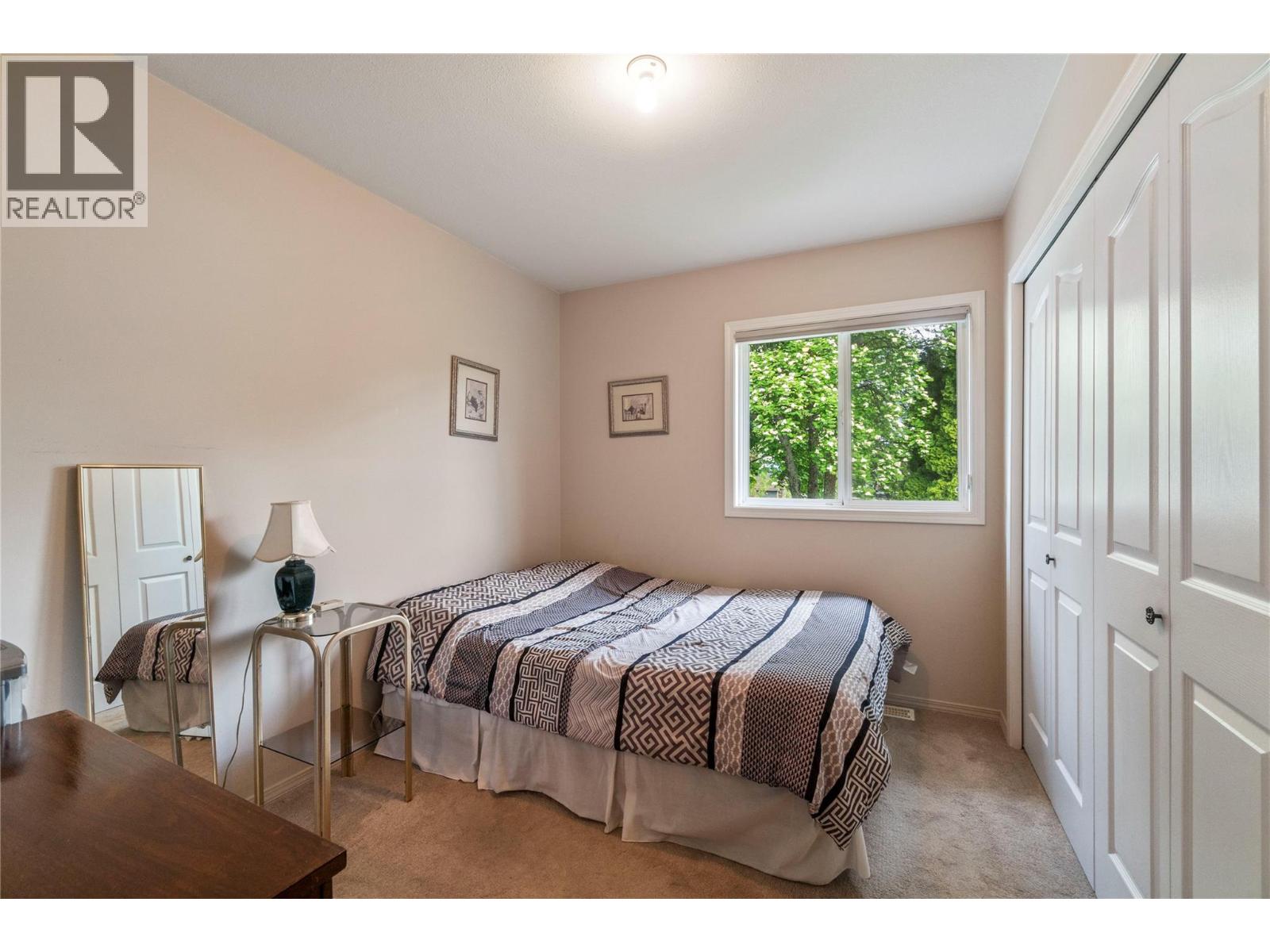 1581 16 Avenue SE - 25