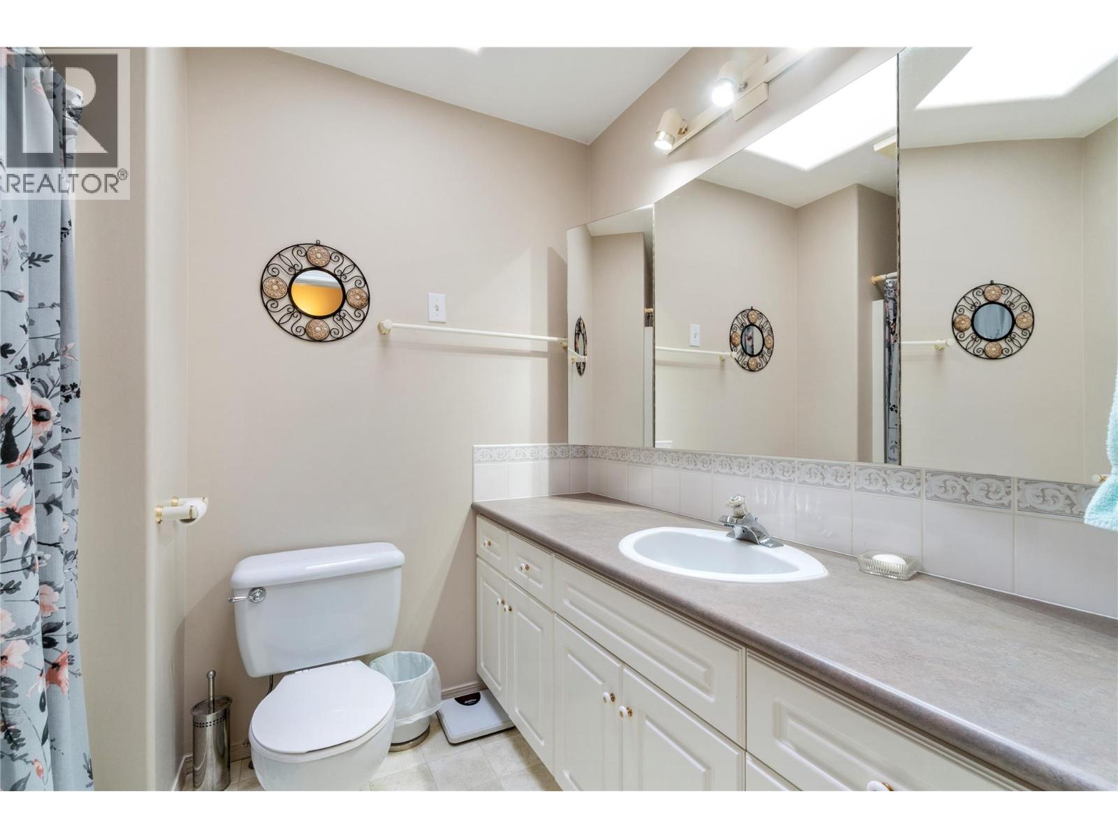 1581 16 Avenue SE - 26