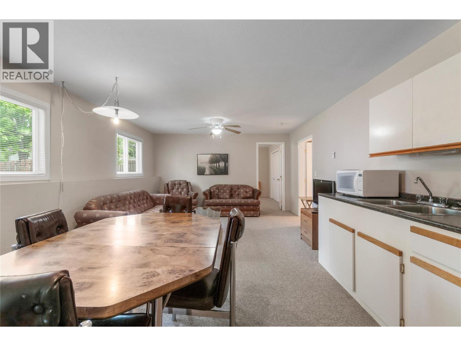 1581 16 Avenue SE - 32