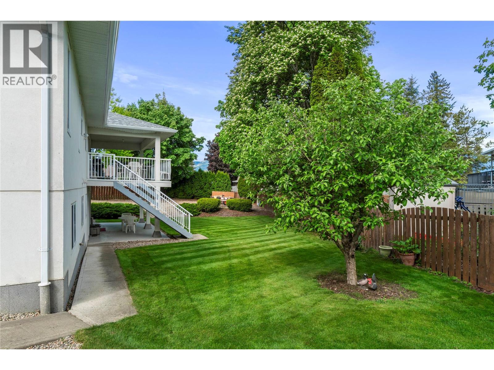  1581 16 Avenue Southeast, Salmon Arm