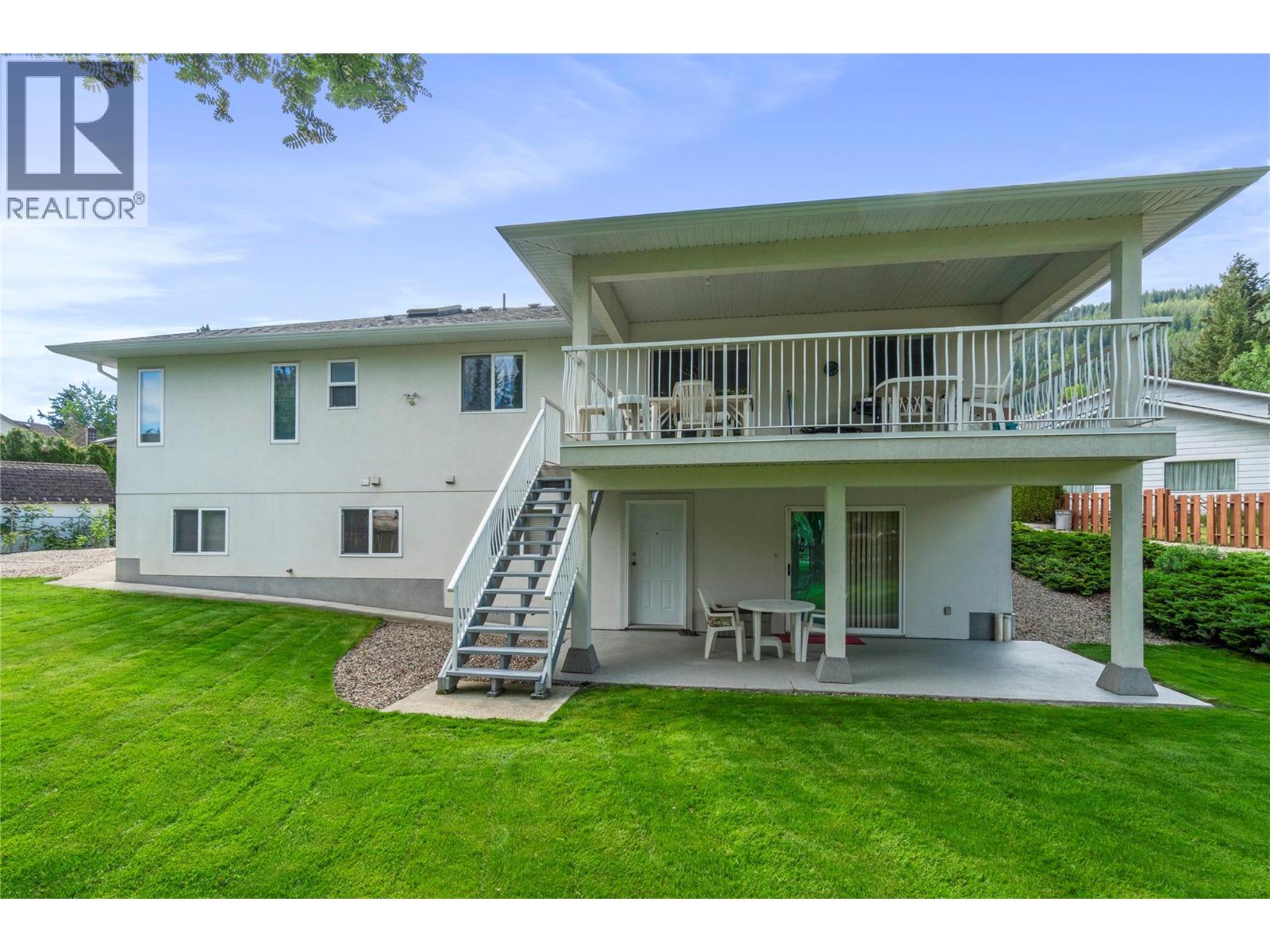 1581 16 Avenue SE - 8