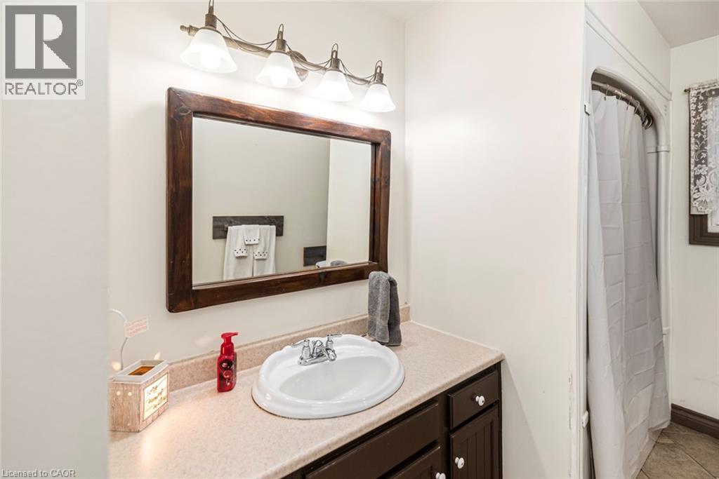 7087 RAINHAM Road - 46