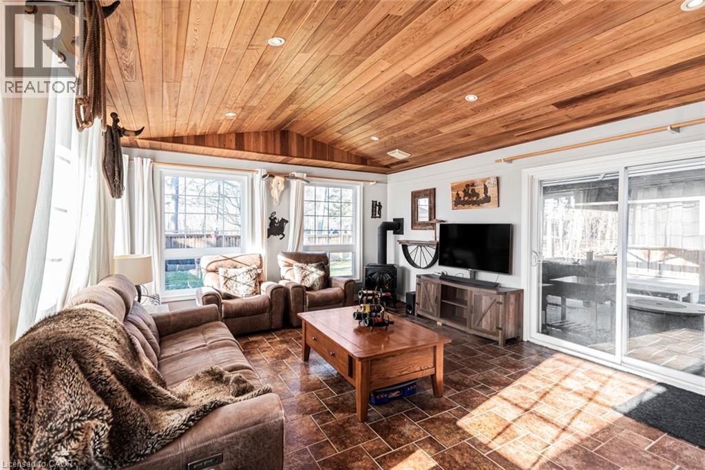 7087 RAINHAM Road - 34