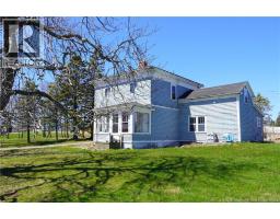 Sitting room - 9 Harvey Lane, Grand Manan Island, NB E5G2E7 Photo 6