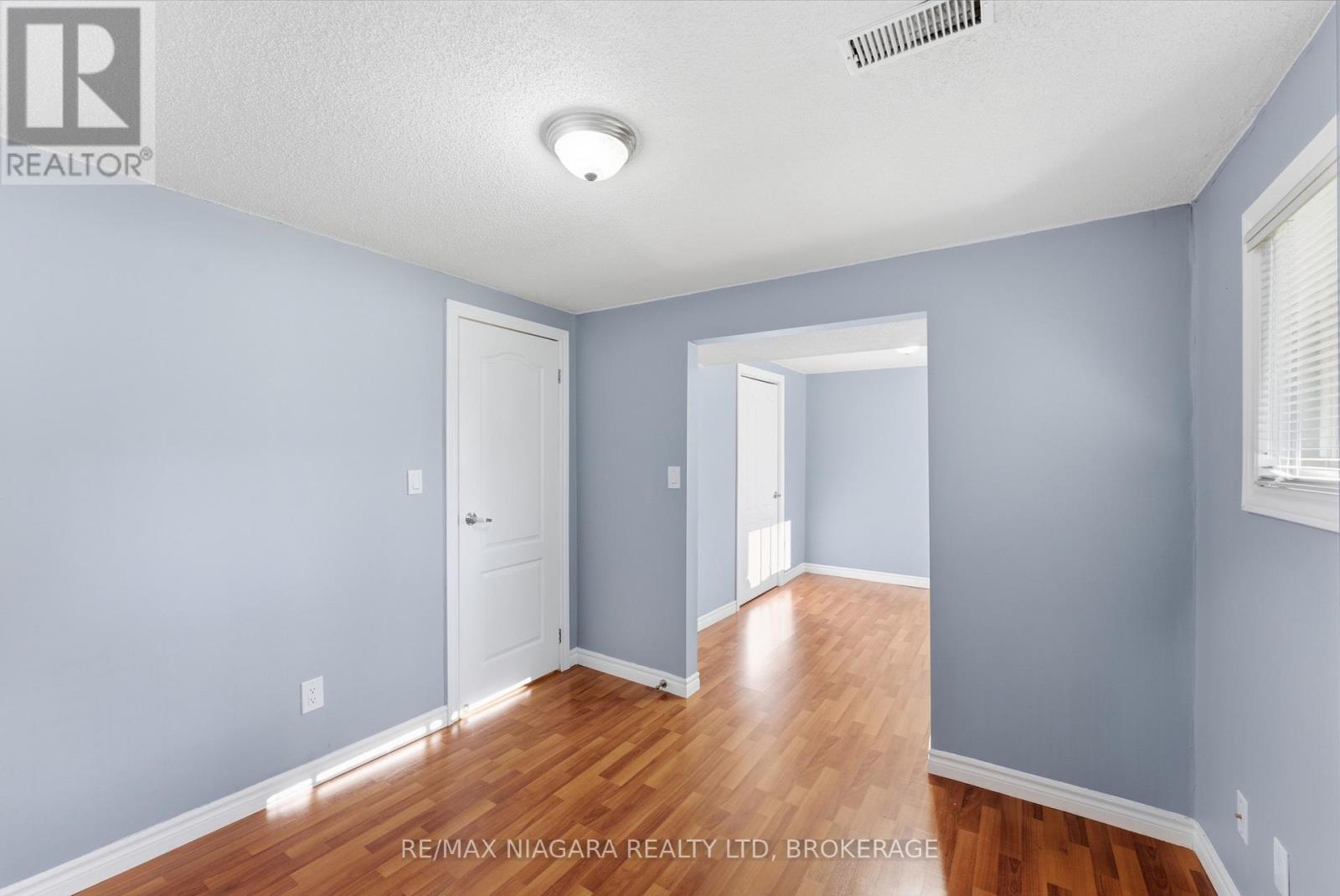 31 MILDRED AVENUE - 19