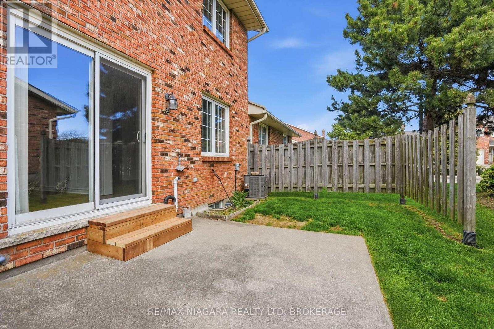 #25 2720 MEWBURN ROAD - 32