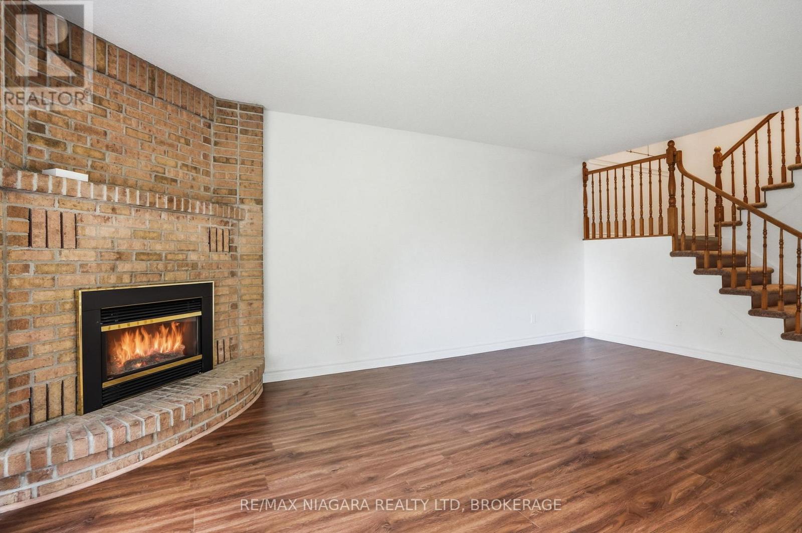 #25 2720 MEWBURN ROAD - 8