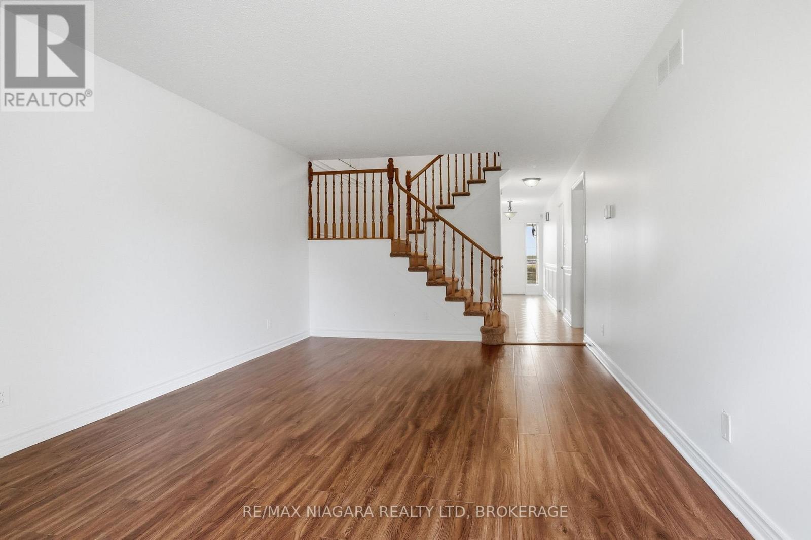 #25 2720 MEWBURN ROAD - 9