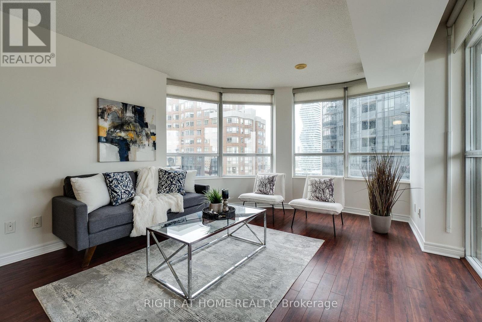 #1713 310 BURNHAMTHORPE ROAD - Image 2