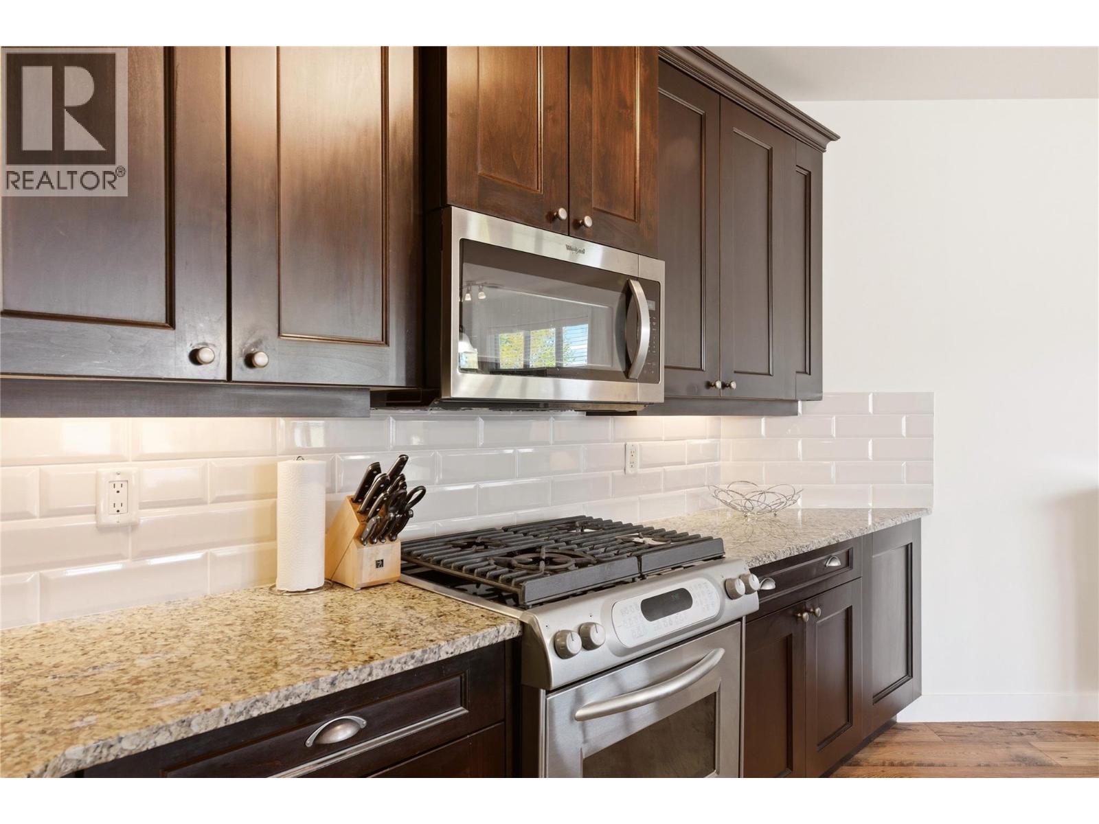 #7305 4024 Pritchard Drive - 10