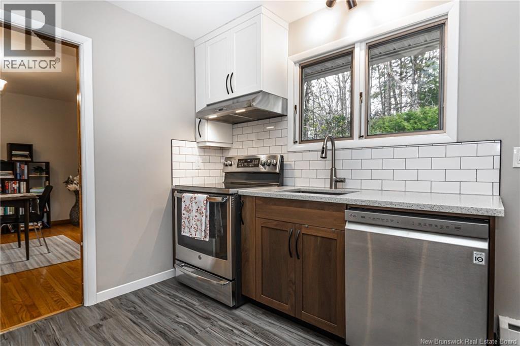 89 Pembroke Crescent - 9