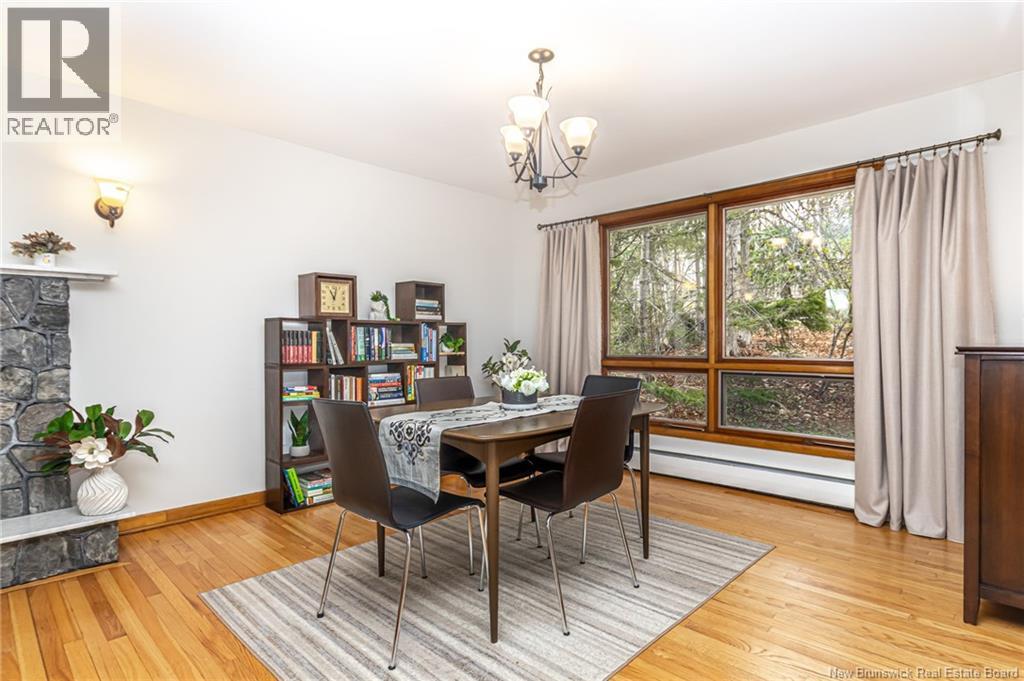 89 Pembroke Crescent - 11