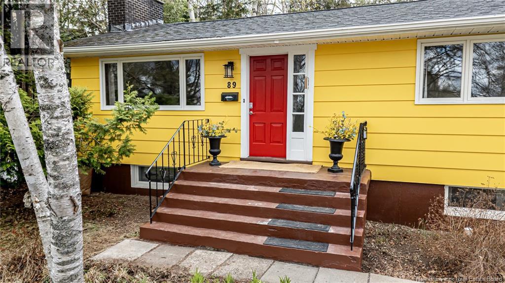 89 Pembroke Crescent - 2