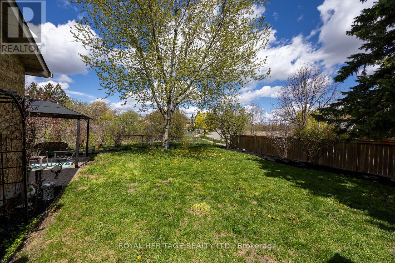 #14 1640 NICHOL AVENUE S - 36