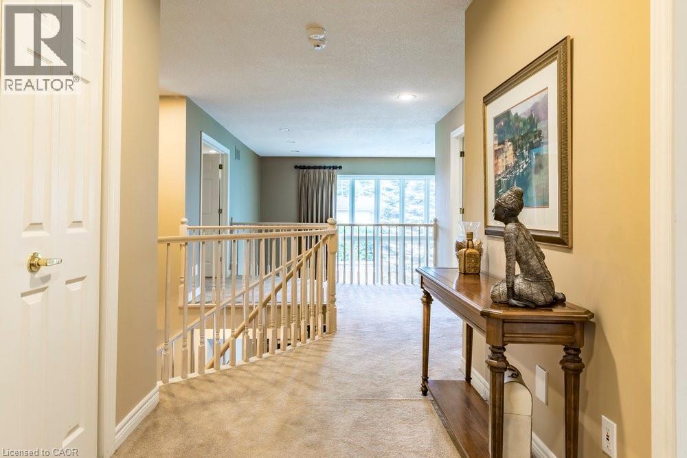 223 BRIAR HILL Crescent - 28