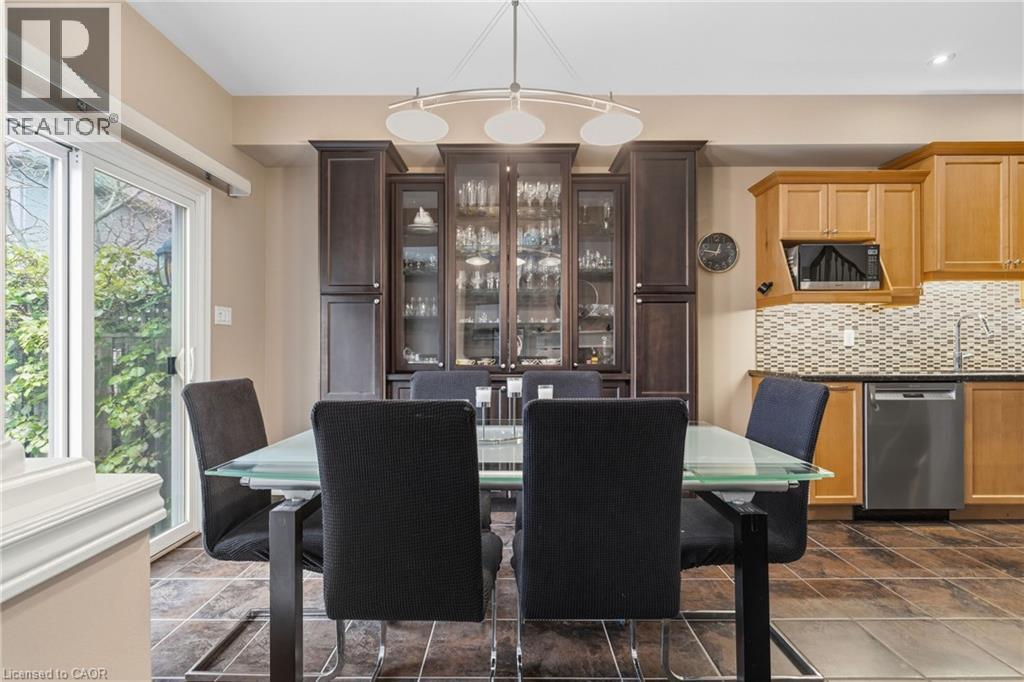 96 NEWCOMBE Road, Dundas, Ontario, L9H0A6 — Photo 4