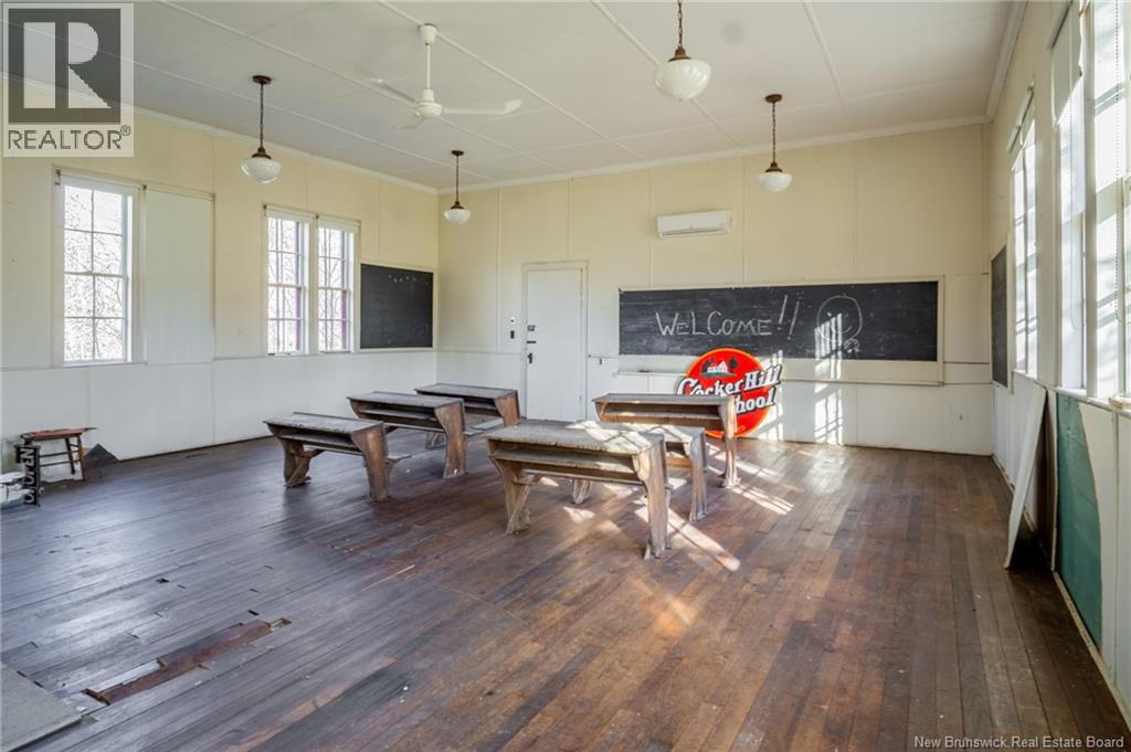 296 Ledge Road - 4