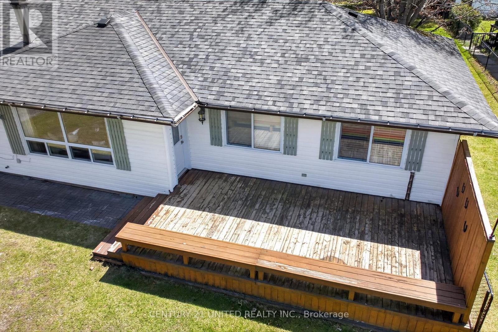 50 TRENT CANAL ROAD - 33