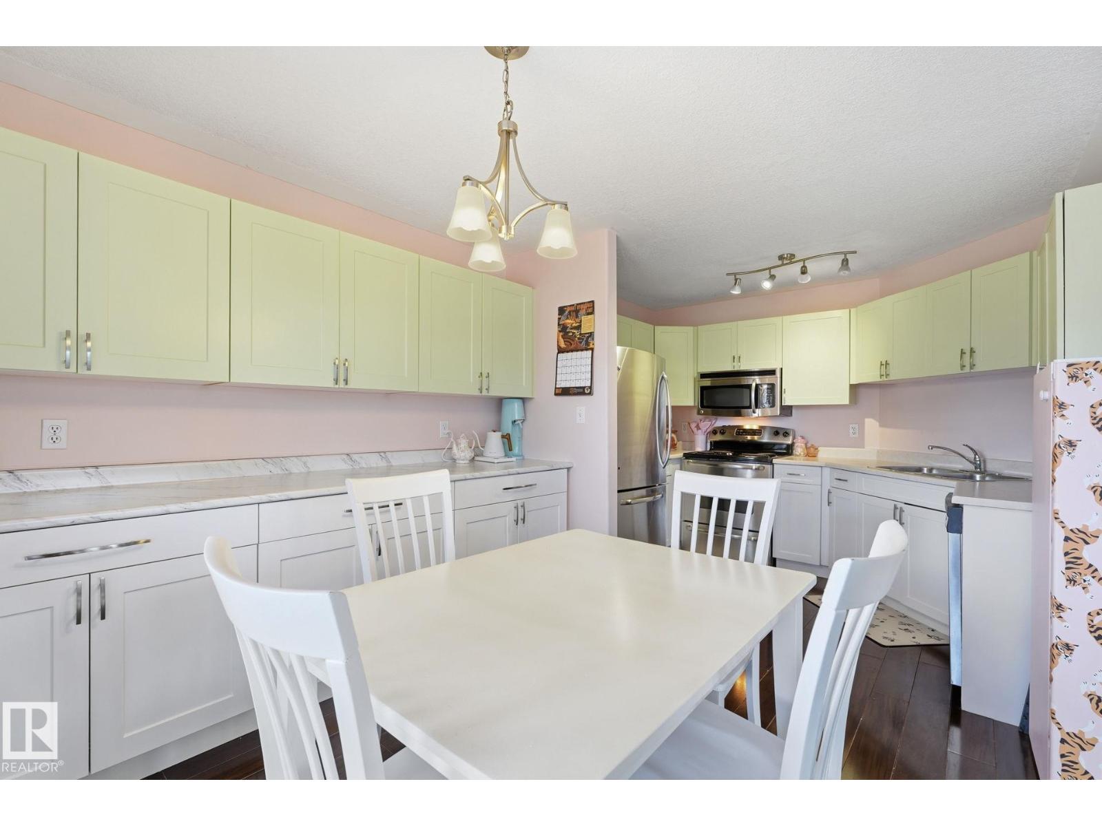 #204 10827 85 AV NW - 8