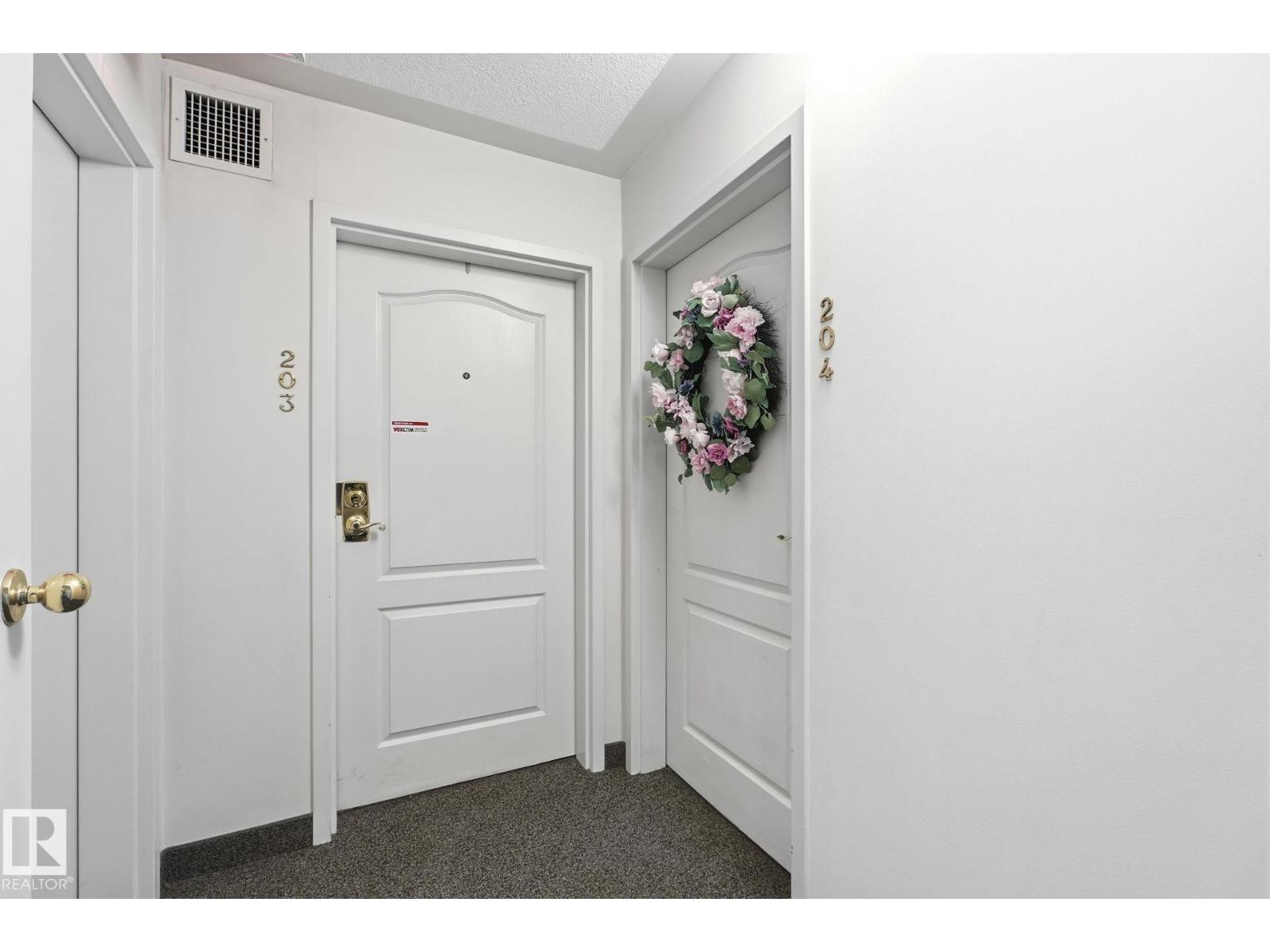 #204 10827 85 AV NW - 5