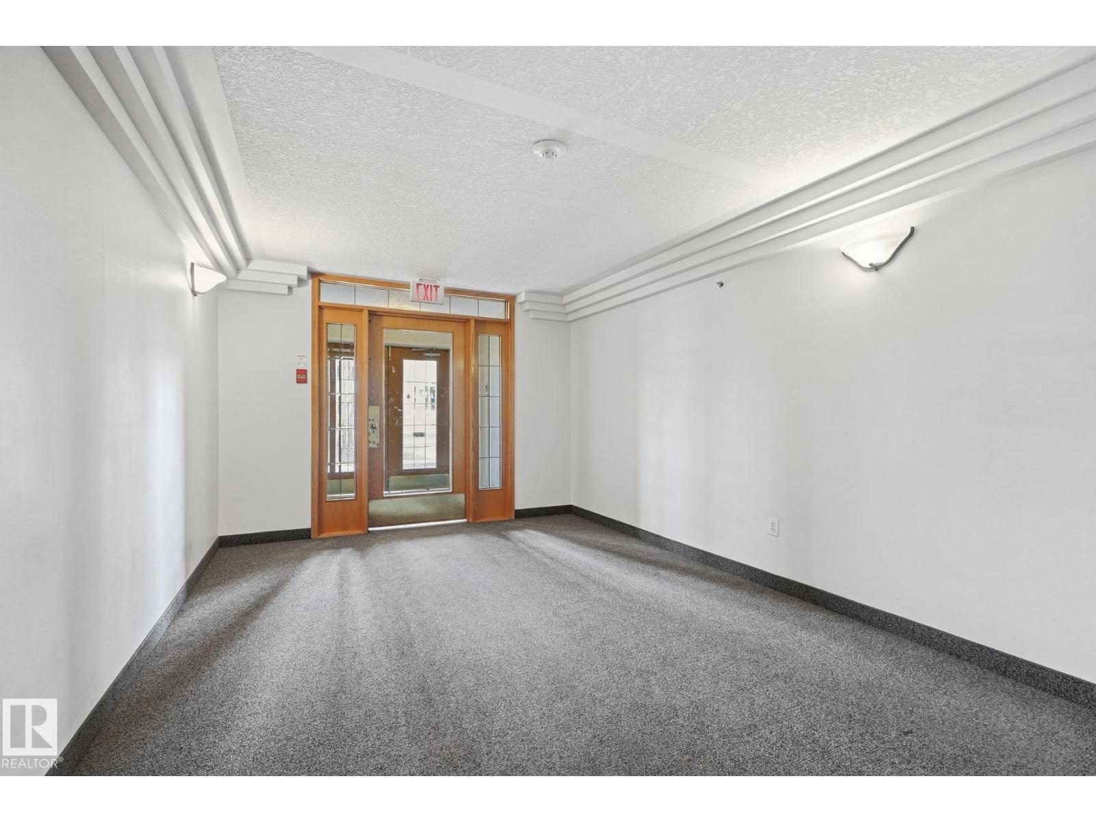#204 10827 85 AV NW - 4