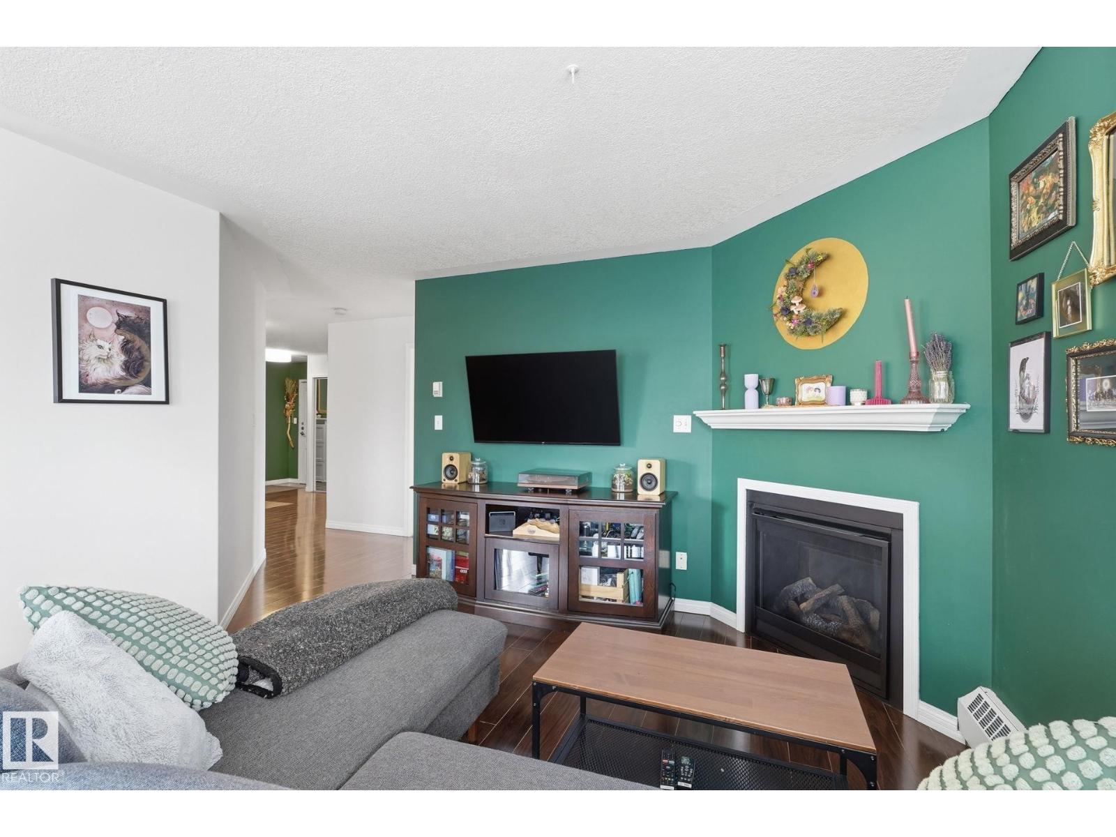 #204 10827 85 AV NW - 14