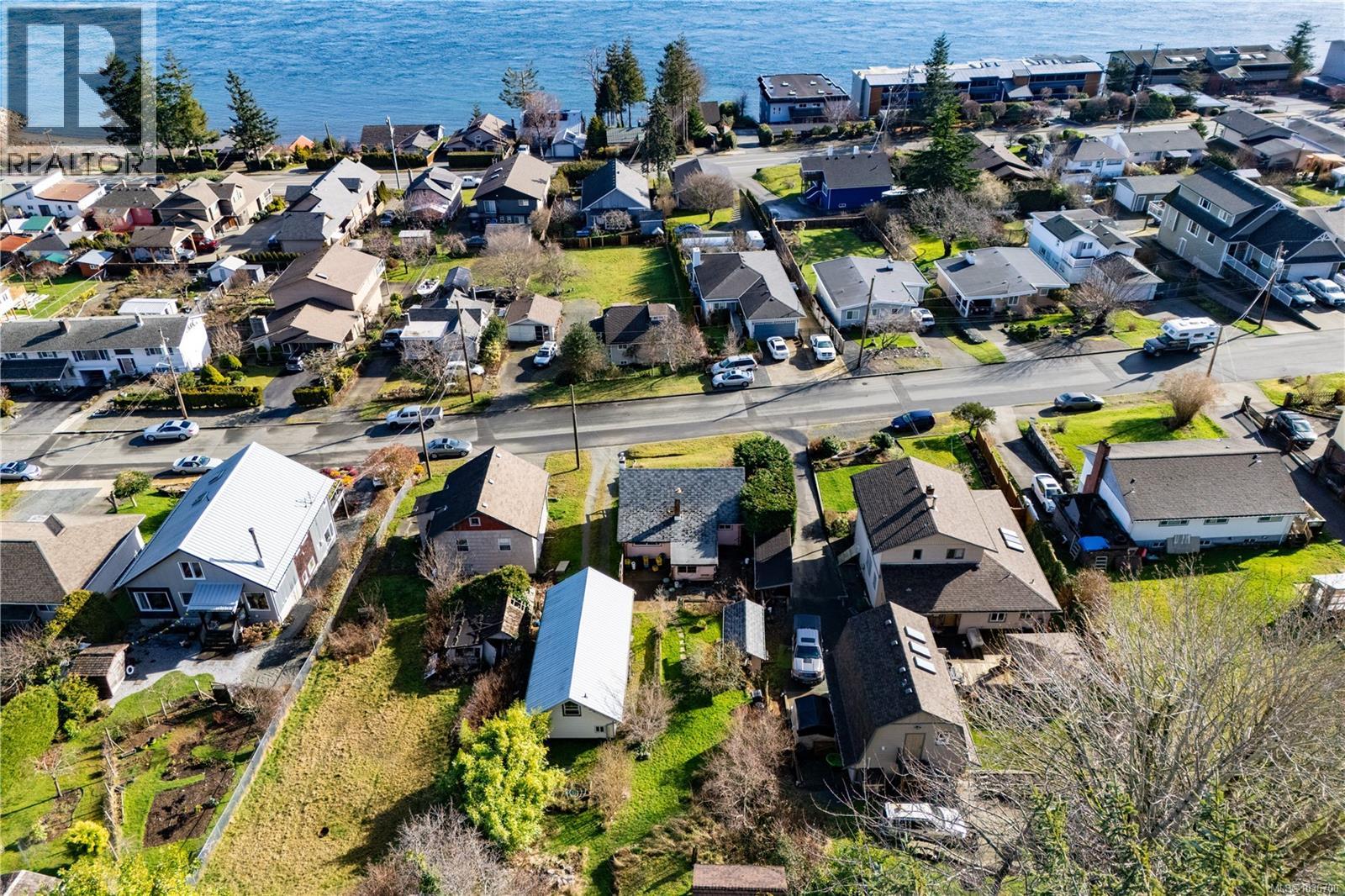566 Thulin St - 51