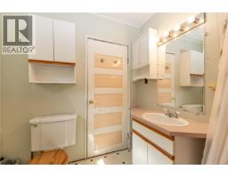 566 Thulin St, Campbell River, BC V9W2L1 Photo 25