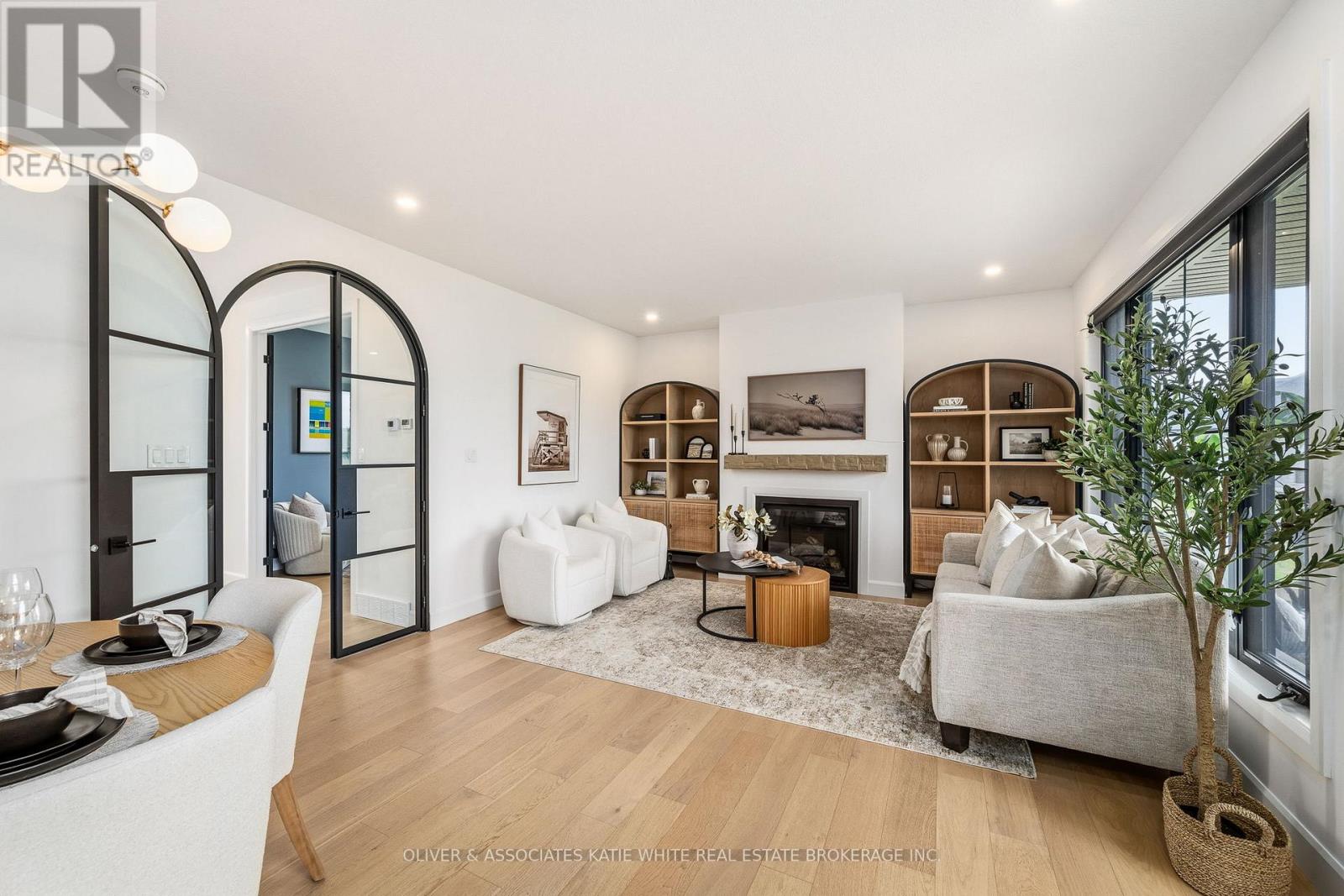 2190 LINKWAY BOULEVARD - 4