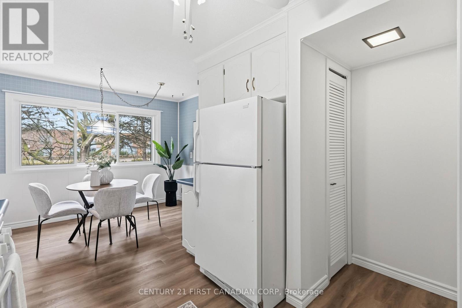 731 WILKINS STREET - 22