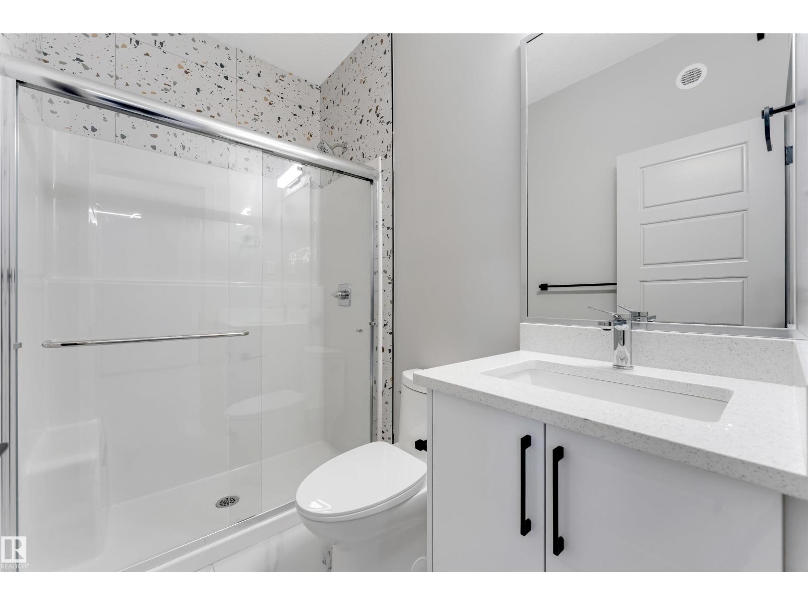 22815 80 AV NW, Edmonton