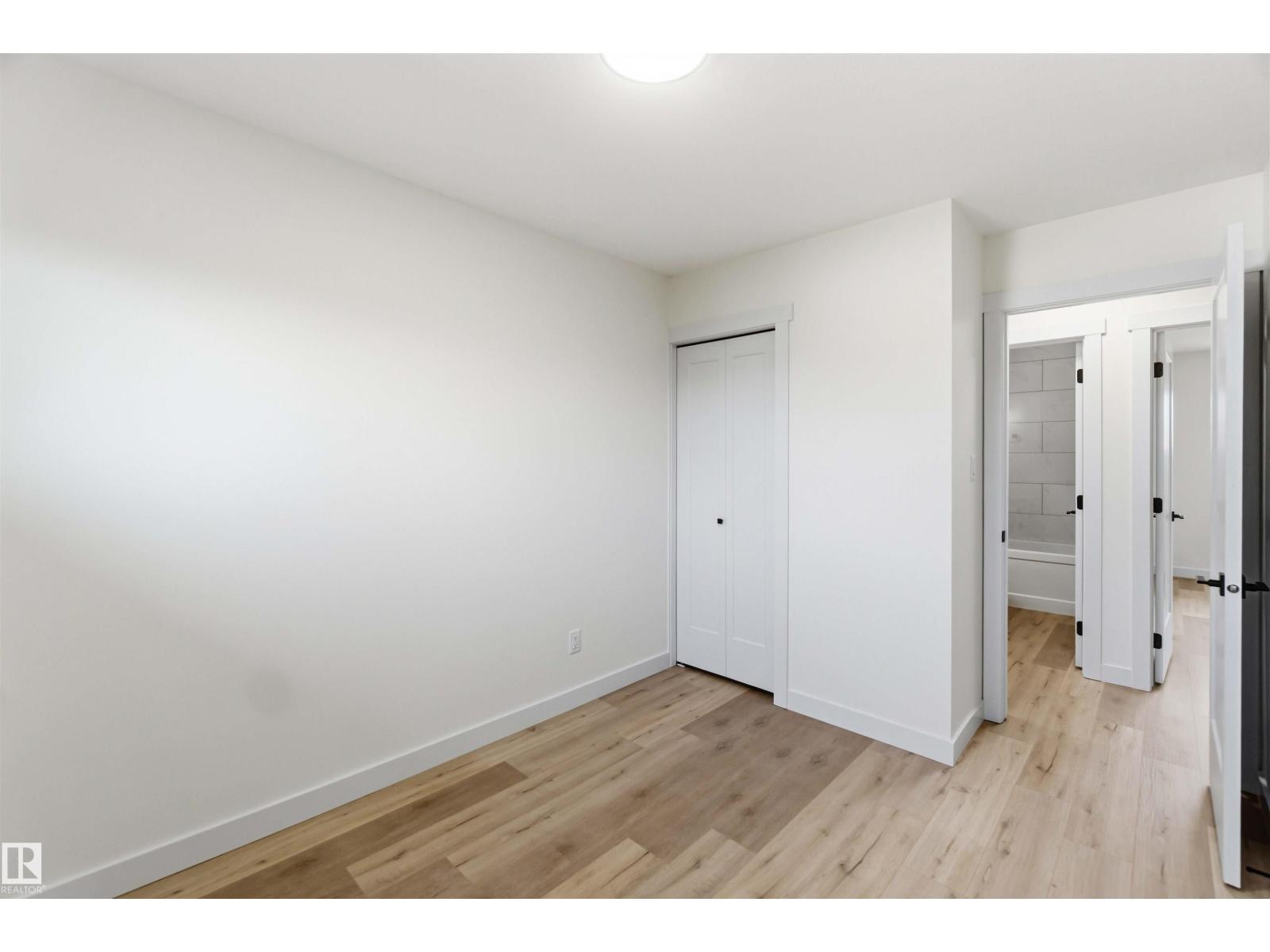 10207 165 AV NW, Edmonton