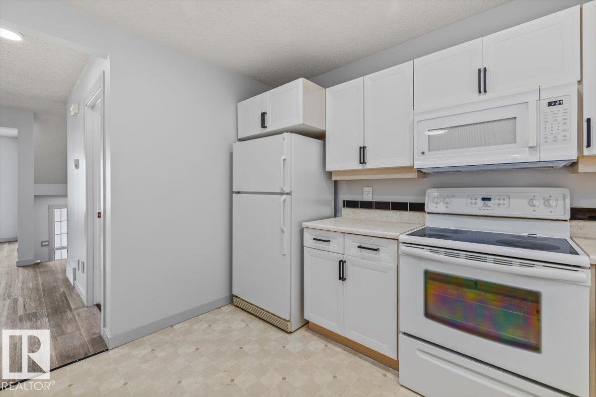 #31 9935 167 ST NW, Edmonton