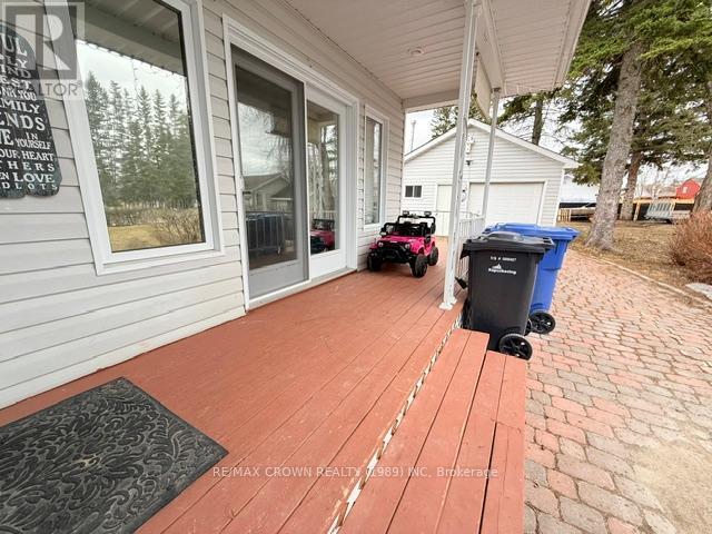 72 DOMINION AVENUE - 11
