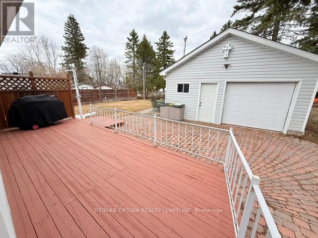 72 DOMINION AVENUE - 12