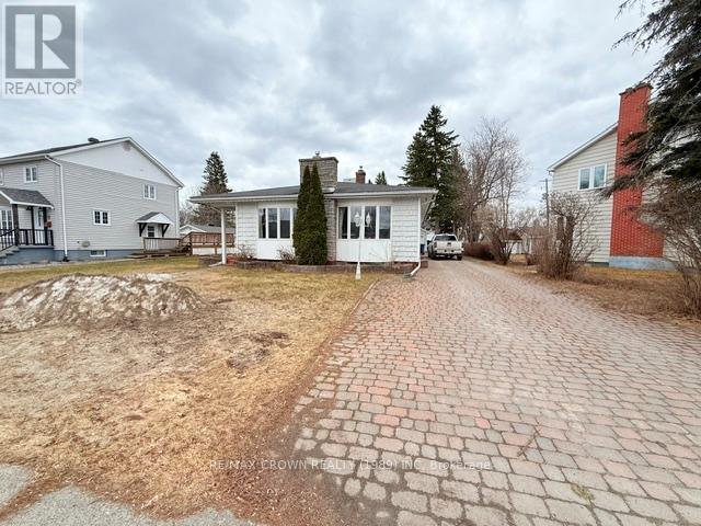 72 DOMINION AVENUE - 2