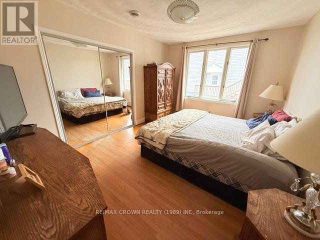 72 DOMINION AVENUE - 29