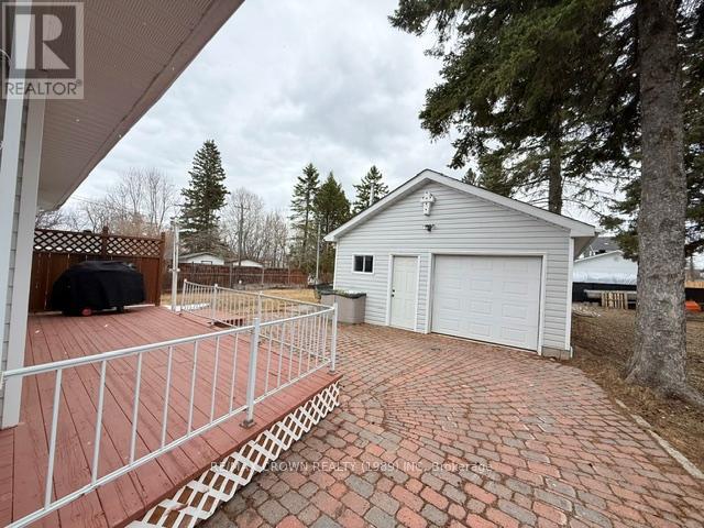 72 DOMINION AVENUE - 3