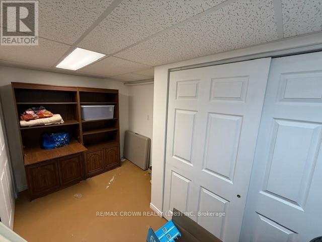 72 DOMINION AVENUE - 43